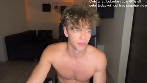 Snapshot of lukedesirable chatting on July 2026 07:39:01 PM lukedesirable online show from July 2026 07:39:01 PM