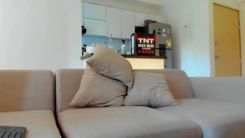 Snapshot of lukeglanton17 chatting on August 2026 01:24:01 PM Luke online show from August 2026 01:24:01 PM