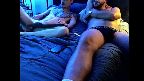 Aaron Bradley online show from December 2025 11:21:01 PM