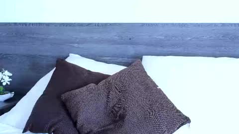 Lukhas f4f online show from December 2025 05:51:02 PM