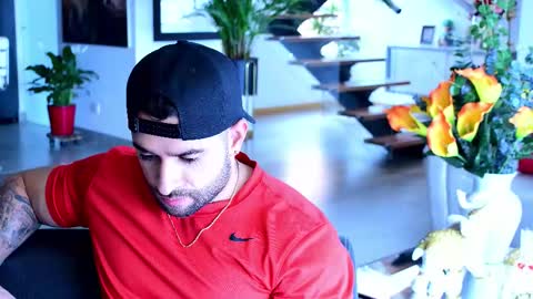 Lukhas f4f online show from February 2026 08:27:02 PM