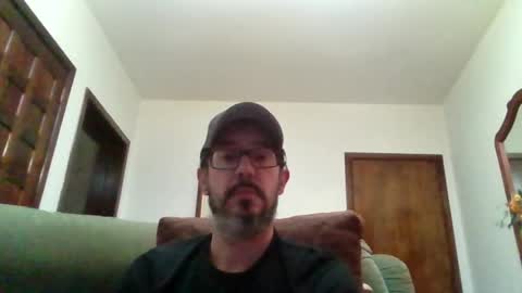 Snapshot of lukz88bigcock chatting on June 2026 11:31:01 PM Luke online show from June 2026 11:31:01 PM