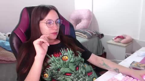 Vicky online show from December 2024 07:40:02 PM