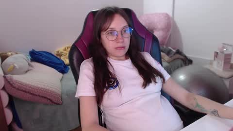 Vicky online show from December 2024 12:42:02 AM