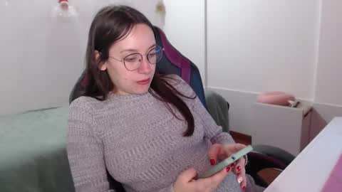 Vicky online show from January 2025 07:03:01 PM