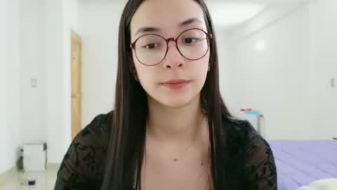 Snapshot of lulibee_ chatting on July 2026 12:22:02 PM Luli online show from July 2026 12:22:02 PM