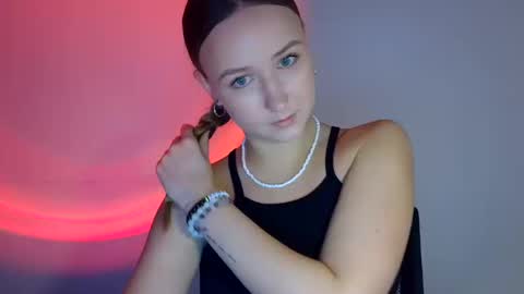 Lulu Baby18 online show from October 2025 06:30:02 PM