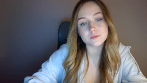 Lulu Baby18 online show from February 2026 08:18:01 PM