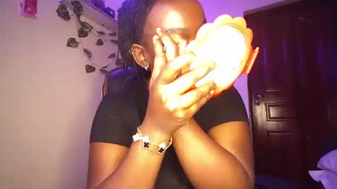 lulu_sparks1 online show from October 2025 07:08:01 AM