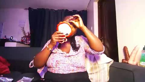 lulu_sparks1 online show from February 2026 06:07:01 AM