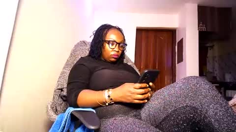 Snapshot of lulu_sparks1 chatting on June 2026 01:36:01 AM lulu_sparks1 online show from June 2026 01:36:01 AM
