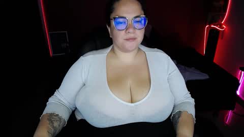 LuluBigTitts online show from January 2025 12:37:02 AM