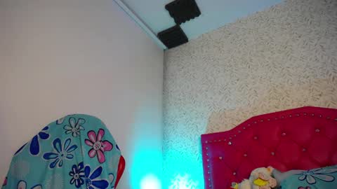 Luly online show from April 2026 04:08:02 AM