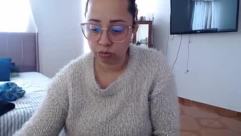 LUMI     online show from January 2025 01:53:02 PM