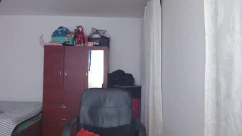 LUMI     online show from February 2025 04:05:01 AM