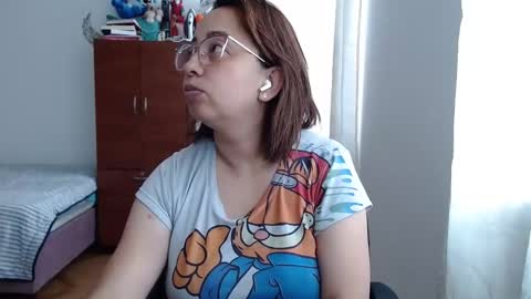 LUMI     online show from February 2025 12:19:02 PM