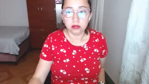 LUMI     online show from February 2025 01:41:02 AM