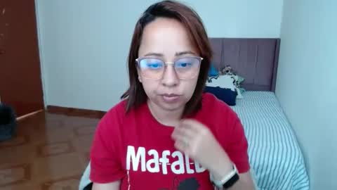 LUMI     online show from February 2025 08:33:01 PM