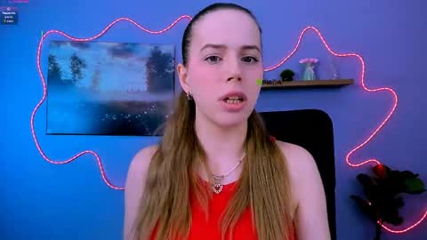 Snapshot of lumi_soft chatting on April 2026 07:44:02 AM Sweet Lumi online show from April 2026 07:44:02 AM
