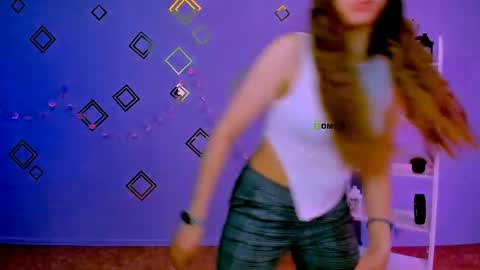 Snapshot of lumi_soft chatting on April 2026 07:52:01 AM Sweet Lumi online show from April 2026 07:52:01 AM