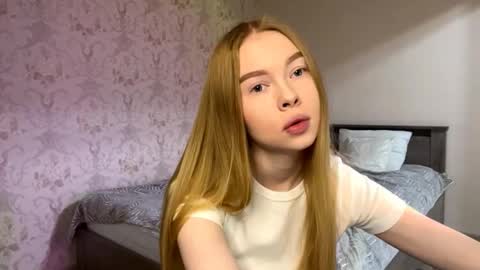 Snapshot of lumisun chatting on January 2026 07:39:01 PM Sia online show from January 2026 07:39:01 PM