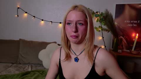 Snapshot of lumlue chatting on March 2026 12:41:01 PM Nora online show from March 2026 12:41:01 PM