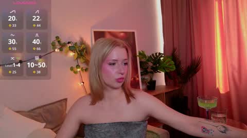 Snapshot of lumlue chatting on March 2026 10:09:02 AM Nora online show from March 2026 10:09:02 AM