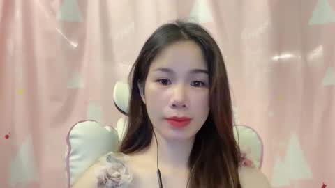 Luna online show from May 2026 08:02:02 PM