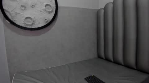 Snapshot of luna__02 chatting on February 2026 11:51:01 AM Luna online show from February 2026 11:51:01 AM