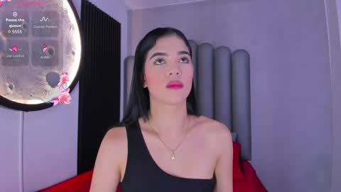 Snapshot of luna__02 chatting on May 2026 11:18:02 AM Luna online show from May 2026 11:18:02 AM