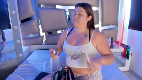 Snapshot of luna__scarlett chatting on October 2025 01:28:02 PM luna online show from October 2025 01:28:02 PM