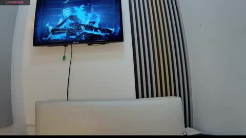 luna and banji online show from November 2025 01:16:02 AM