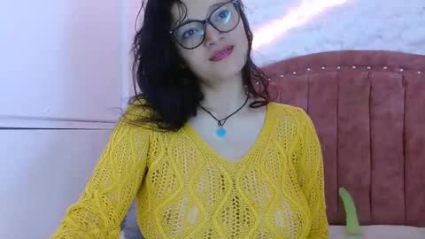 Snapshot of luna_azul_15 chatting on January 2025 12:51:02 PM dalia online show from January 2025 12:51:02 PM