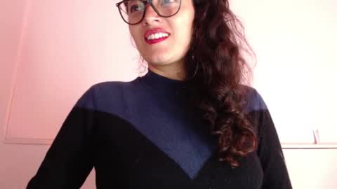 Snapshot of luna_azul_15 chatting on February 2025 12:23:02 PM dalia online show from February 2025 12:23:02 PM