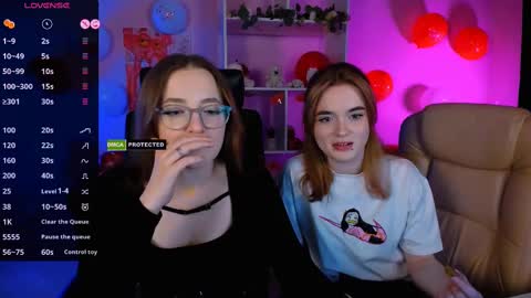 luna_berryy online show from February 2025 08:59:01 PM