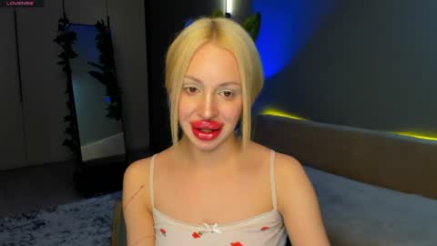 luna_beverly online show from March 2026 08:02:01 PM