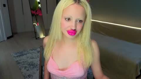 luna_beverly online show from June 2026 09:19:02 PM