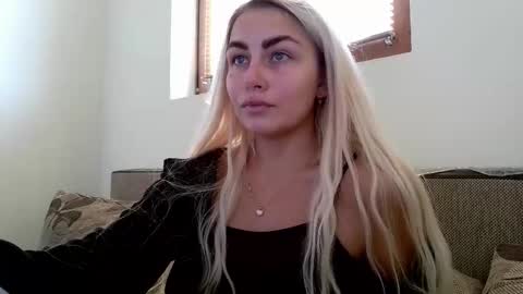 Snapshot of luna_blazer chatting on October 2025 10:13:01 AM luna_blazer online show from October 2025 10:13:01 AM