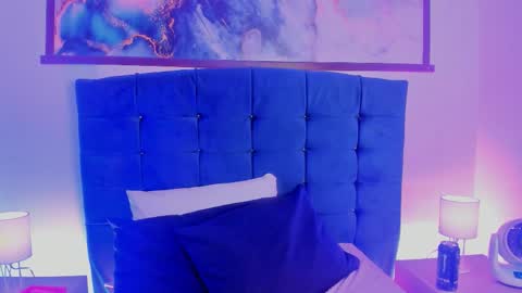 Snapshot of luna_blush_ chatting on December 2025 04:53:02 AM luna_blush_ online show from December 2025 04:53:02 AM