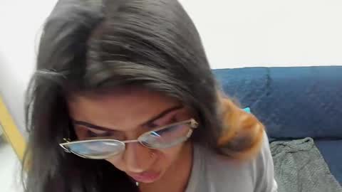 luna  online show from February 2025 03:06:01 PM