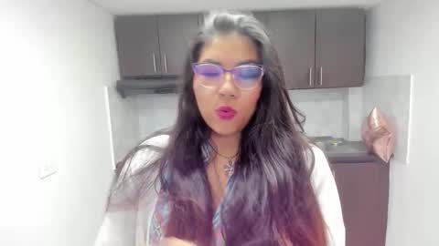 luna  online show from February 2026 11:07:01 AM