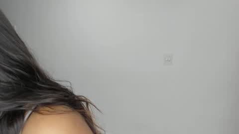 luna  online show from March 2026 11:05:02 AM