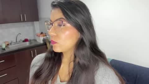 luna  online show from March 2026 10:59:01 AM