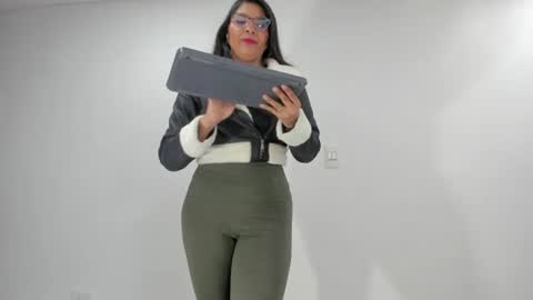 Snapshot of luna_dumont chatting on June 2026 11:08:02 AM luna online show from June 2026 11:08:02 AM