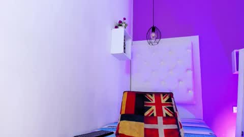 Luna online show from February 2026 07:54:02 PM