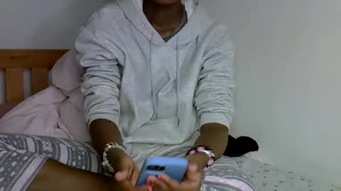 maskedmalkia online show from April 2026 06:58:02 PM