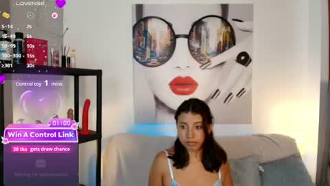 Snapshot of luna_ferrer10 chatting on June 2026 02:24:02 AM Luna Ferrer online show from June 2026 02:24:02 AM