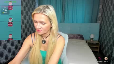 luna_lew1s online show from December 2024 08:28:02 AM