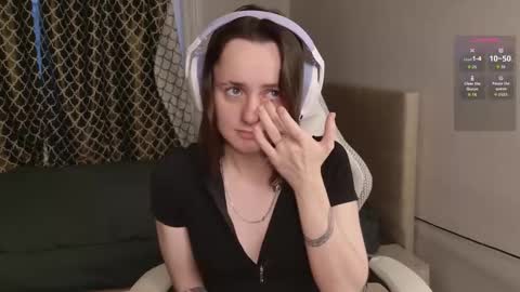 luna_loveeee online show from October 2025 03:51:02 AM