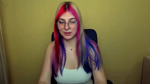 Luna online show from March 2025 07:19:02 AM